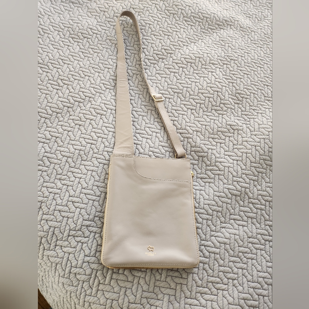 RADLEY London Medium Pockets Light Grey Leather Crossbody Handbag - EUC